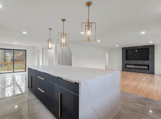 88 Yale Ave, Milford, CT 06460