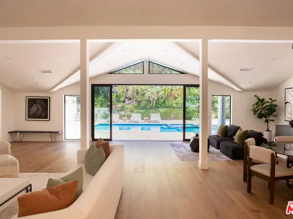 3436 Longridge Ave, Sherman Oaks, CA 91423