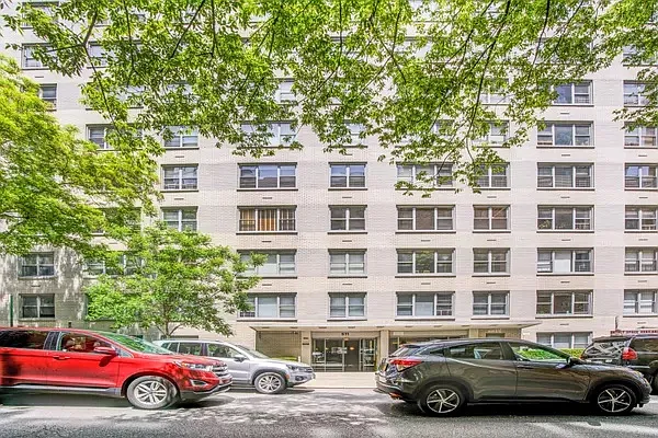 511 E 80th St #10G — Photo 8