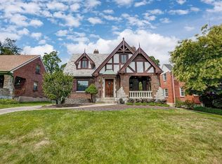 3823 Drakewood Dr, Cincinnati, OH 45209