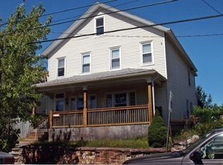 130 W Green St, Nanticoke, PA 18634