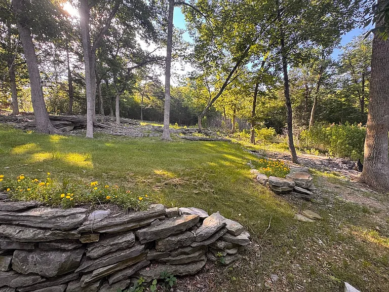 375 Buck Island Dr — Photo 4