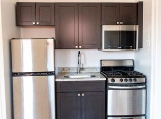3285 33rd St APT B8, Astoria, NY 11106