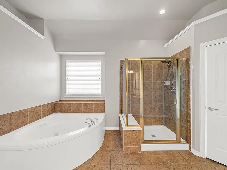 6118 Berwick Ln — Photo 27