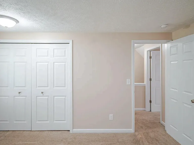 6113 Scotmar Dr — Photo 17