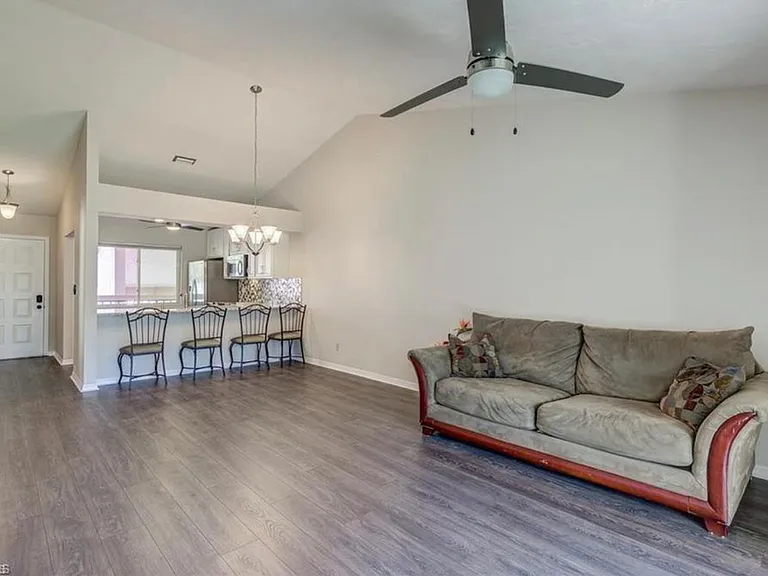 13130 White Marsh Ln #207 — Photo 7