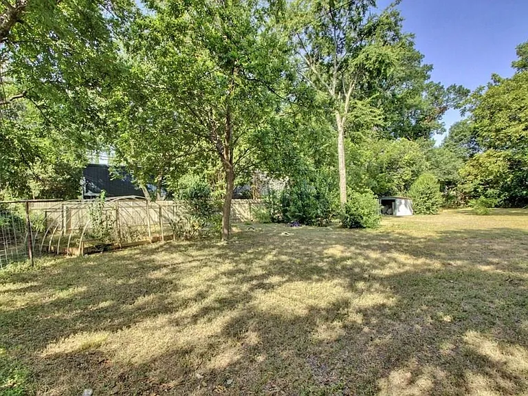 611 Nelray Blvd #A — Photo 53