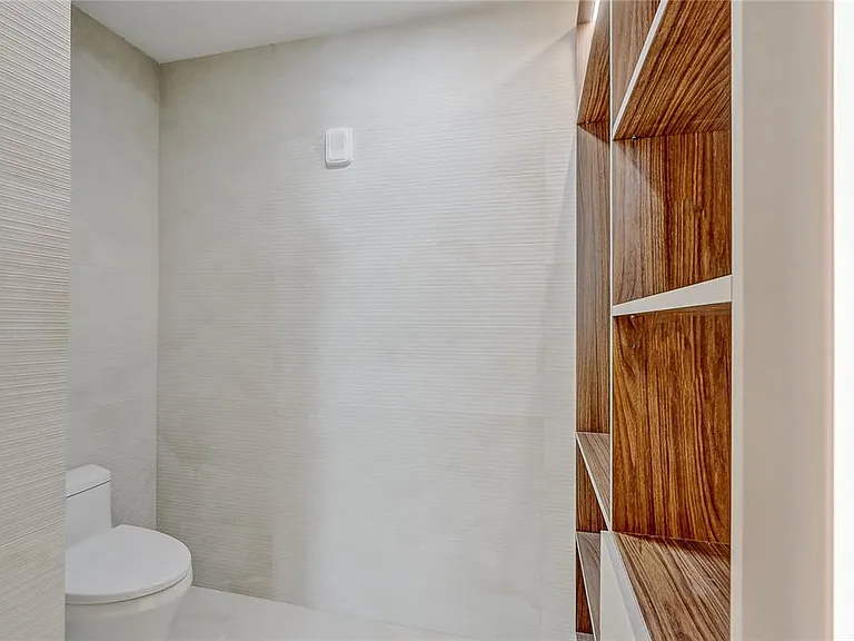 150 E Robinson St #2012 — Photo 10