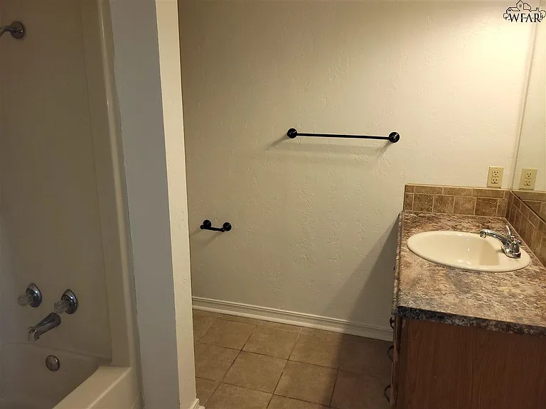 4131 McGaha Ave — Photo 6