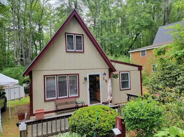 15 Primrose Rd, Barre, MA 01005
