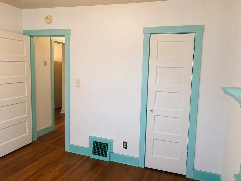 218 McKenzie St #C — Photo 15