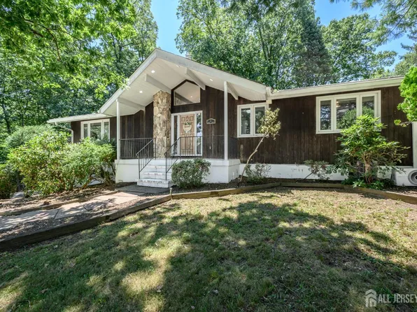 1 Lewis St, Haledon, NJ 07508