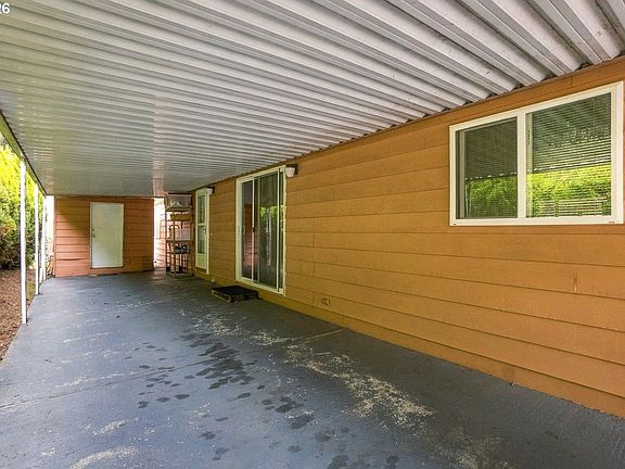 3rd image of 100 SW 195th Ave Unit 1