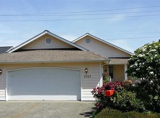 1707 E Lambert Ln, Port Angeles, WA