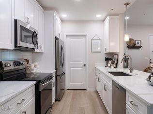 2038 E River Rd UNIT 200, Tucson, AZ 85718