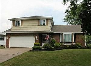 1st image of 203 Willow Green Dr