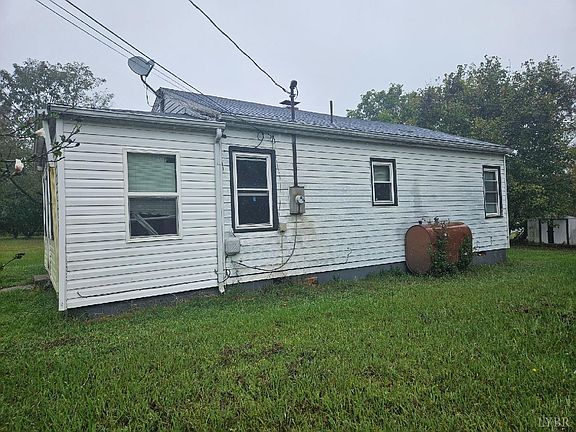 2nd image of 407 Catawba St