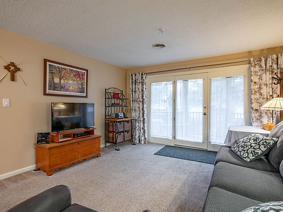 4th image of 6 Mayfair Lane #104