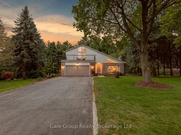 1 Summit Cres, Woodstock, ON N4S 7W2