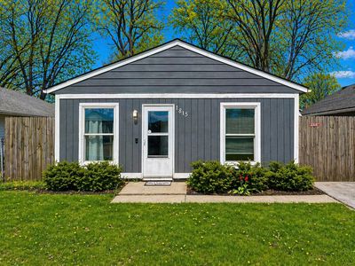 (Undisclosed Address), Zion, IL, 60099