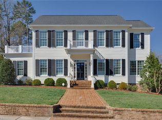 2101 Berkshire Ln, Greensboro, NC 27408