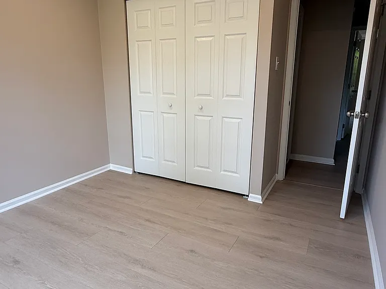 173 Queensbury Pl — Photo 12