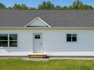 8 Foye Rd, Wiscasset, ME 04578