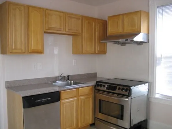 3 Warwick St, Roxbury, MA