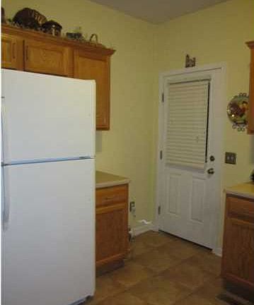 5th image of 290 Shannon Glen Dr