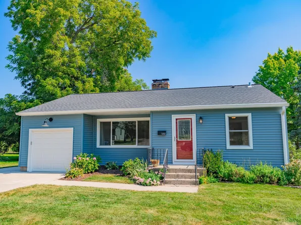 5212 Midmoor Rd, Monona, WI 53716