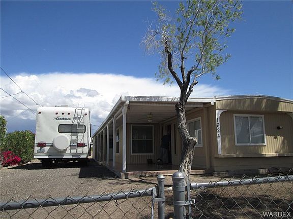3rd image of 1624 Colina Dr