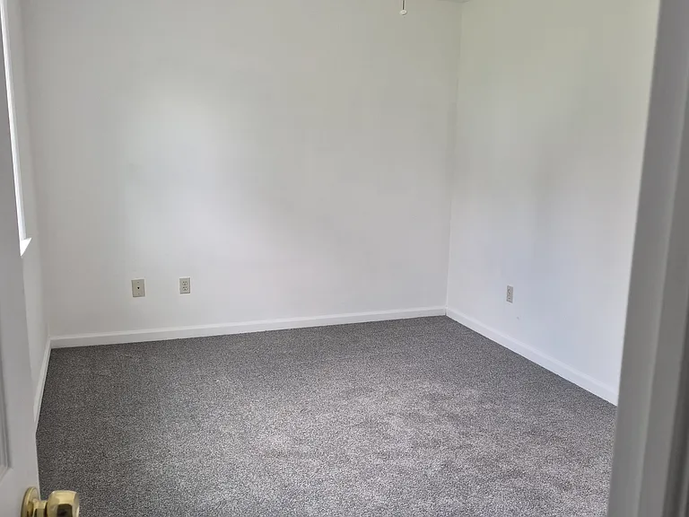 49 Maple Ave — Photo 17