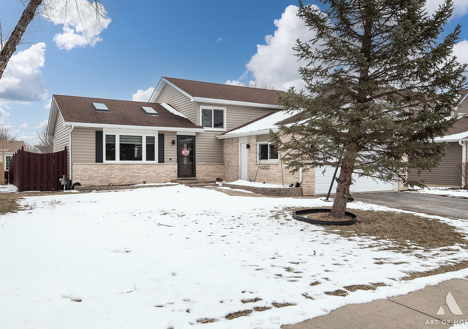 2800 Brisbane Dr, Lake In The Hills, IL 60156 | Zillow