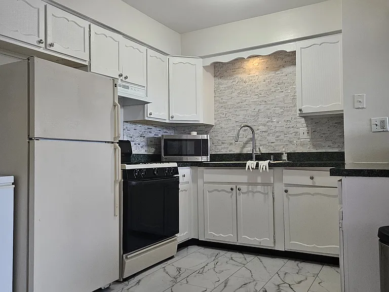 5011 Saint Charles Rd — Photo 3