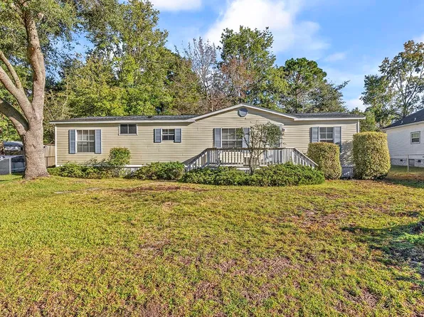 308 Summer Dr., Conway, SC 29526