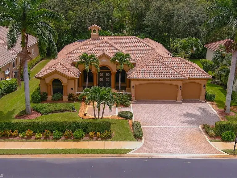 967 Tivoli Dr — Photo 3