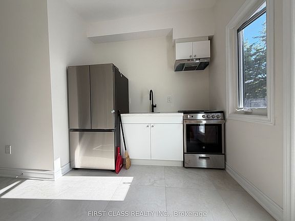4th image of 356 Huron St #201