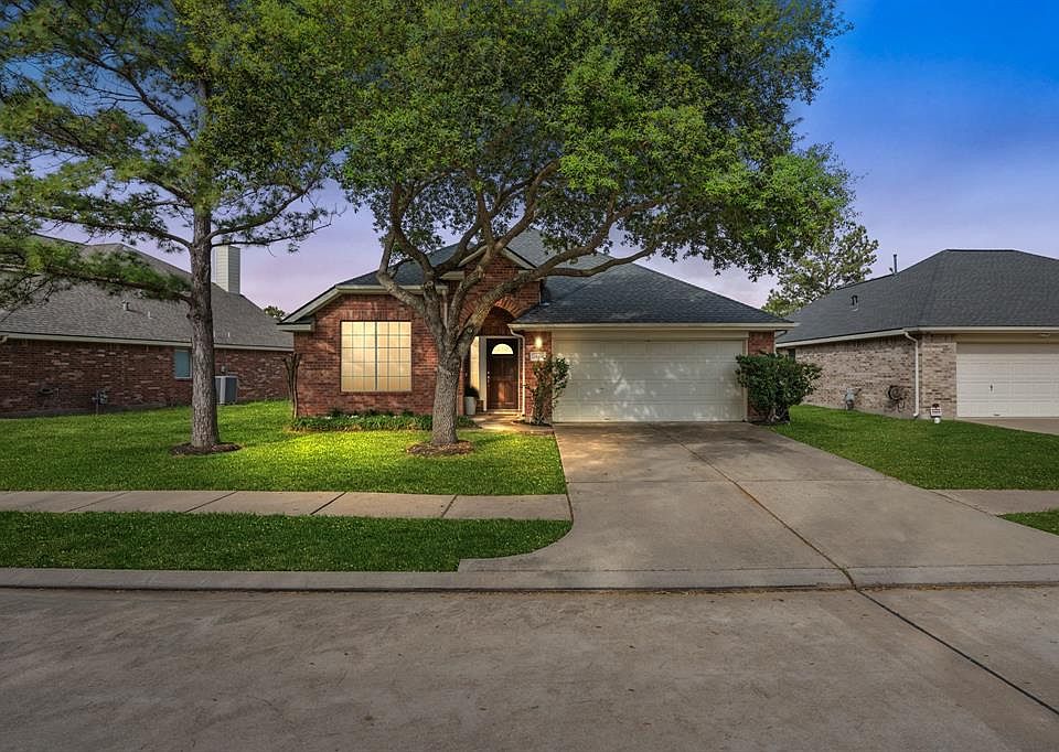 1st image of 24418 Hampton Lakes Drive