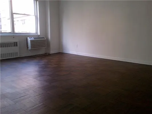 Rented by R New York | media 4