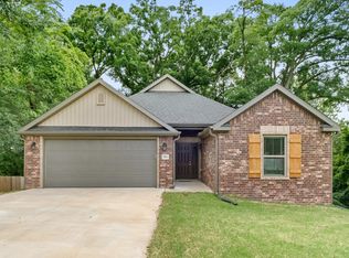 3512 Oglethorpe St, Springdale, AR 72764