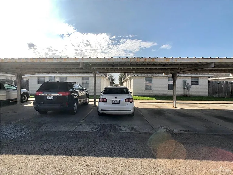 808 N Cross Ln #1 — Photo 13