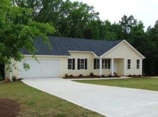 104 Cedar Ridge Dr, Forsyth, GA 31029