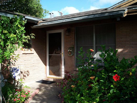 Walkway to front door