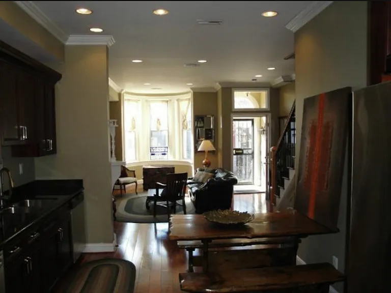 37 R St NW #1 — Photo 8