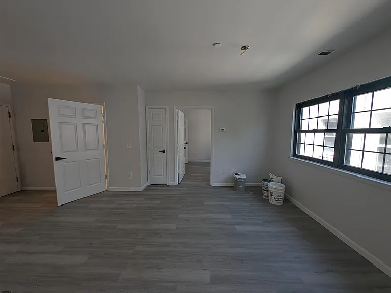 1413 Arctic Ave — Photo 6