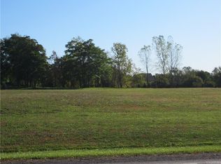 4915 Goodrich Rd, Clarence, NY 14031