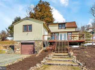 241 Mine Rd, Oley, PA 19547