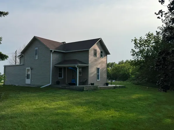 14784 290th St, Aplington, IA 50604