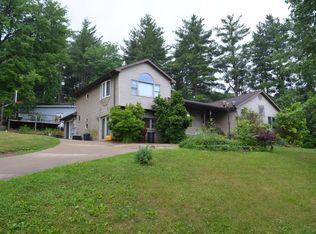 5681 Fullview Heights Dr #A, Athens, OH 45701