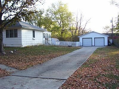 5th image of 604 Woodlawn Ave